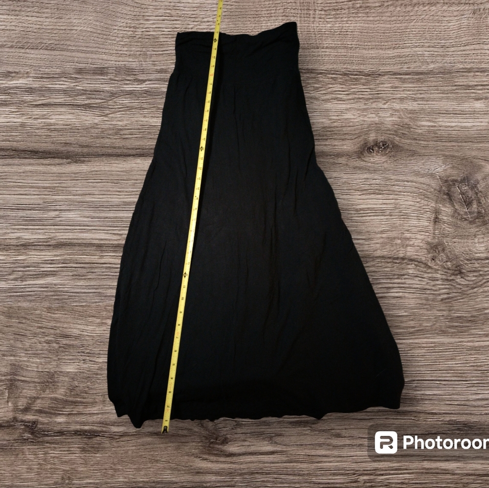 Black Stretchy Skirt